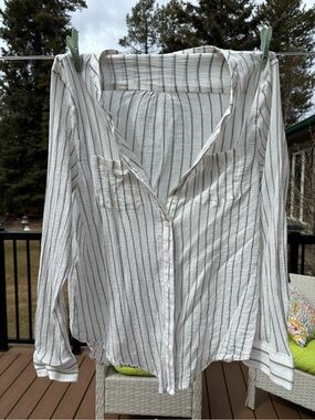 Carve Designs White and Green Striped Button-Up Blouse